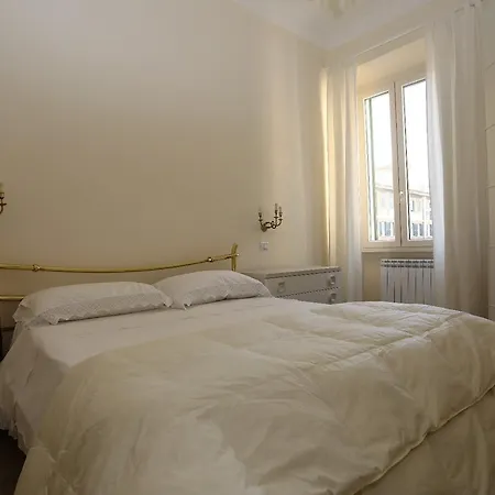 Domus Alba Al Colosseo Apartman *